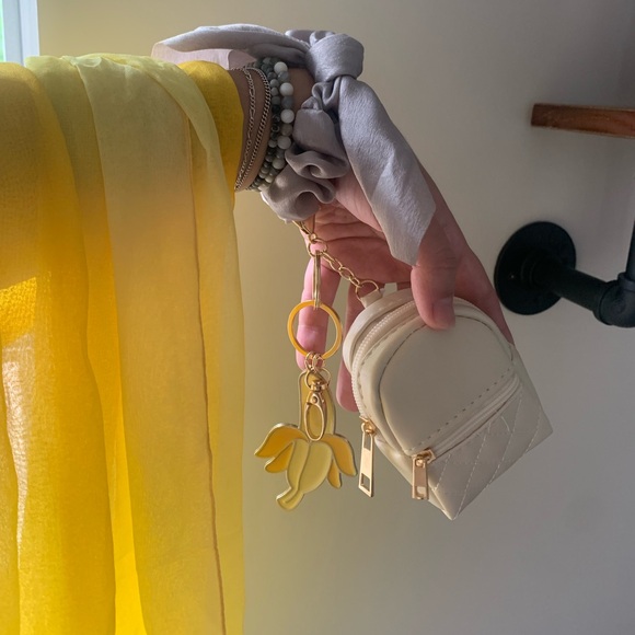 “Banana” Bag Charm Set with Matching Twilly - Picture 2 of 3